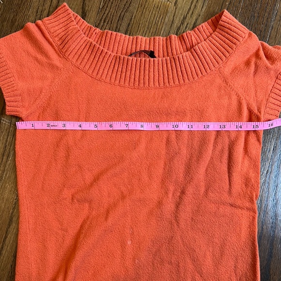 BCBG maxazria women top and skirt set - top: size L; skirt: size:6 - Picture 14 of 14